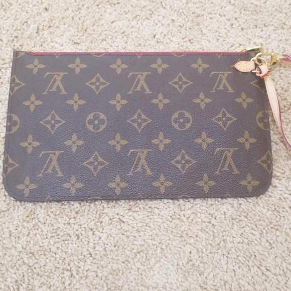 Louis Vuitton Handbags - Louis Vuitton Brown Monogram Neverfull Pochette